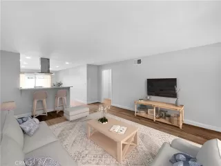 Photo #1: OC23209153 Listing 