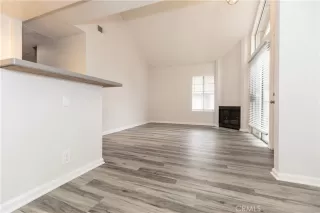 Photo #3: OC23209167 Listing 