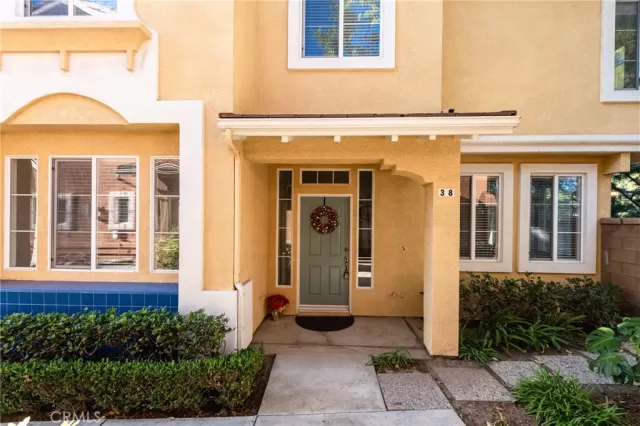 MLS: OC23209179 Condo For Sale