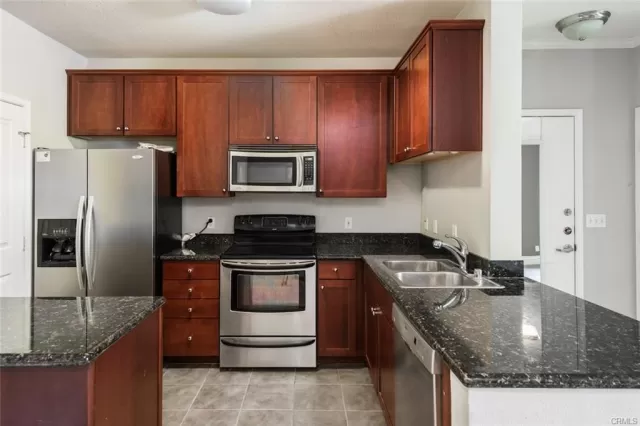 MLS: OC23209185 Condo For Sale