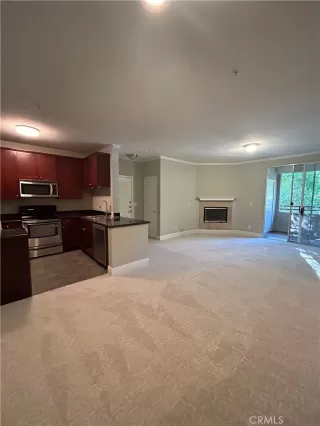 Photo #5: OC23209185 Listing 