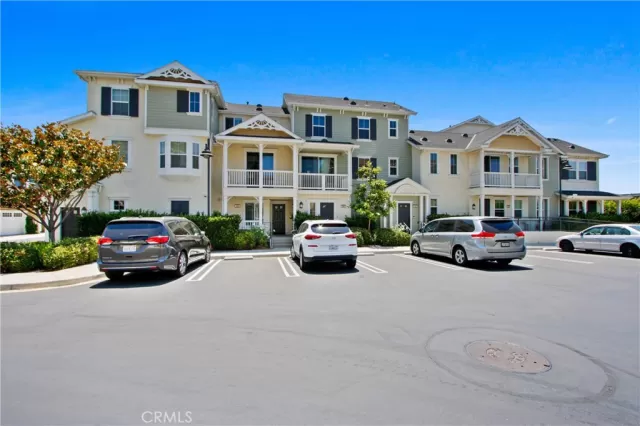 MLS: OC23209293 Condo For Sale