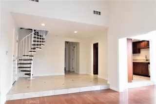 Photo #4: OC23209308 Listing 