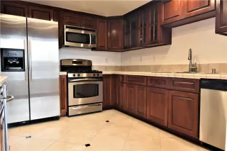 Photo #6: OC23209308 Listing 