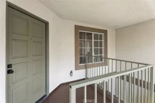 Photo #3: OC23209310 Listing