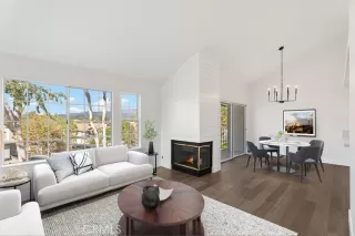 Photo #5: OC23209310 Listing