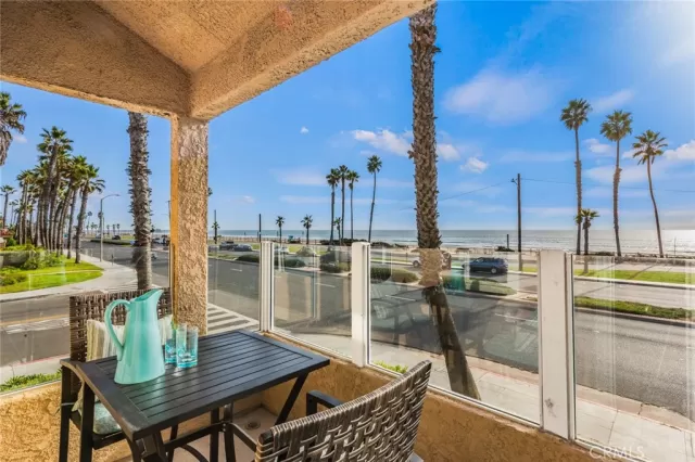 MLS: OC23209795 Condo For Sale