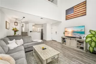 Photo #4: OC23209871 Listing 