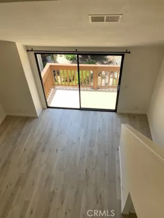 Photo #2: OC23209956 Listing 