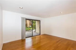 Photo #4: OC23210054 Listing 