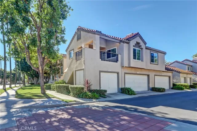 MLS: OC23210259 Condo For Sale