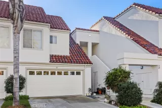 Photo #3: OC23210372 Listing