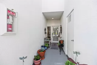 Photo #4: OC23210372 Listing