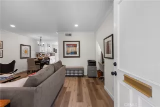 Photo #4: OC23210516 Listing