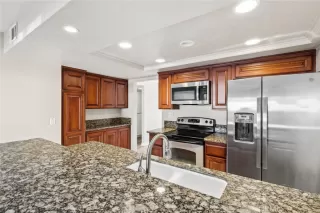 Photo #3: OC23210578 Listing 