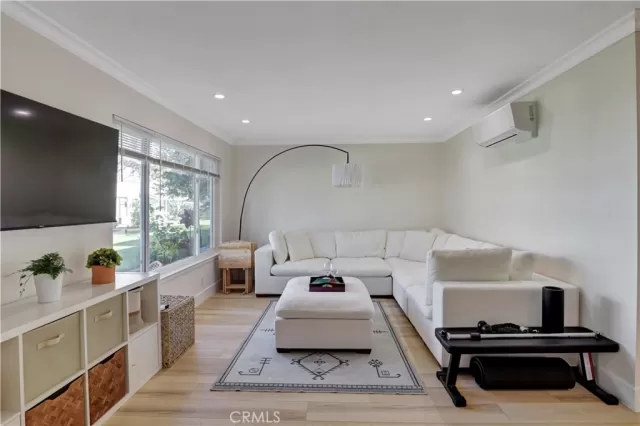 MLS: OC23210608 Condo For Sale