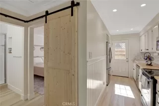 Photo #6: OC23210608 Listing 