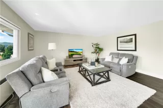 Photo #3: OC23210709 Listing