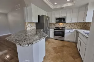 Photo #6: OC23210975 Listing 