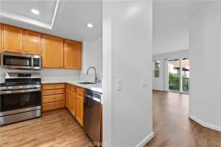 Photo #3: OC23210976 Listing 