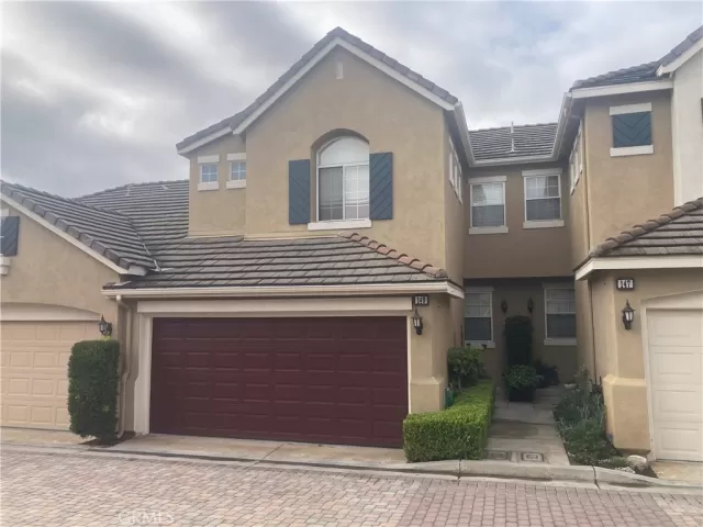 MLS: OC23211005 Condo For Sale