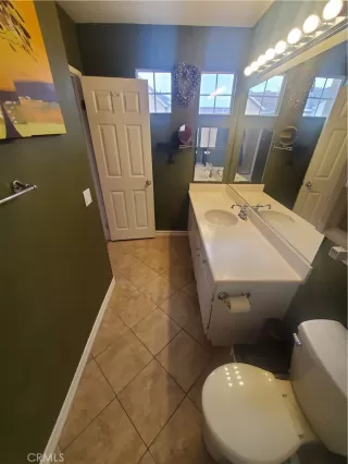 Photo #6: OC23211005 Listing 