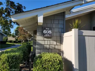 Photo #4: OC23211194 Listing 