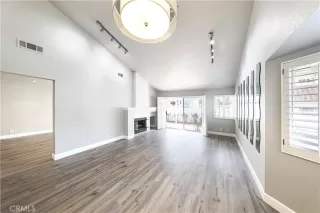 Photo #5: OC23211638 Listing 