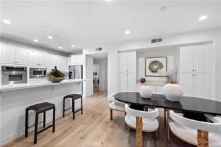 Photo #5: OC23211654 Listing 