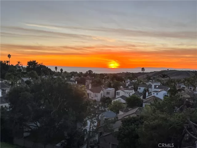 MLS: OC23211778 Condo For Sale