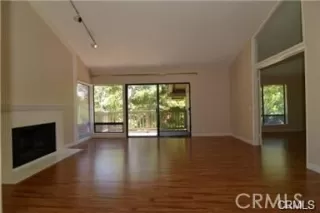 Photo #2: OC23212150 Listing