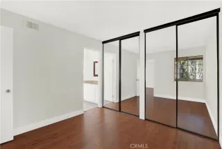 Photo #5: OC23212711 Listing