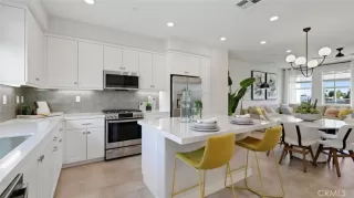 Photo #2: OC23212819 Listing 