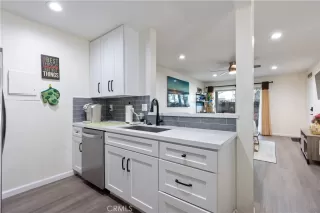 Photo #3: OC23212841 Listing 