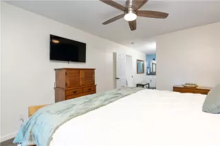 Photo #6: OC23212841 Listing 