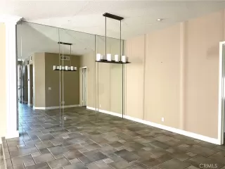 Photo #4: OC23212844 Listing 