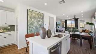 Photo #2: OC23212886 Listing