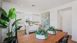 Photo #3: OC23212886 Listing