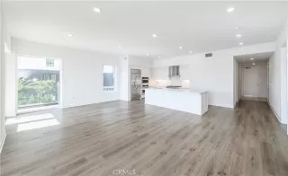 Photo #6: OC23212992 Listing