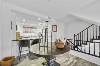 Photo #4: OC23213145 Listing