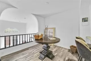 Photo #5: OC23213145 Listing