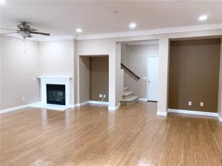 Photo #3: OC23213283 Listing 