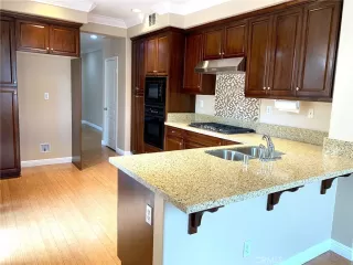 Photo #6: OC23213283 Listing 