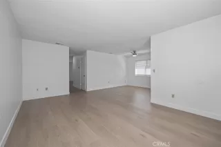 Photo #4: OC23213361 Listing 