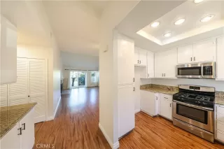 Photo #3: OC23213450 Listing 