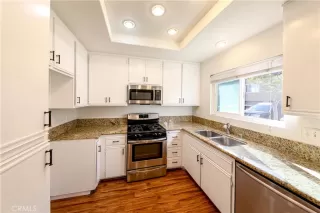 Photo #4: OC23213450 Listing 