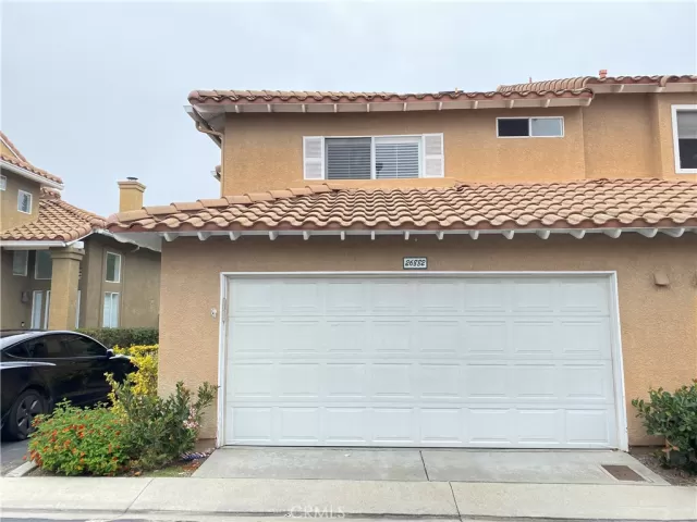 MLS: OC23213459 Condo For Sale