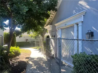 Photo #5: OC23213971 Listing 