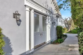 Photo #6: OC23213971 Listing 