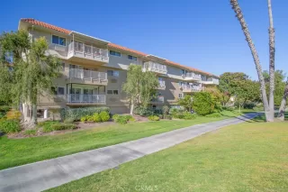 Photo #2: OC23214003 Listing